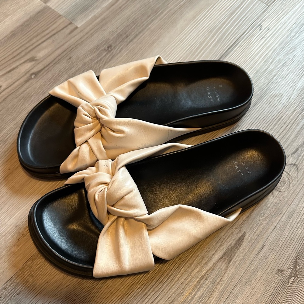Sandal